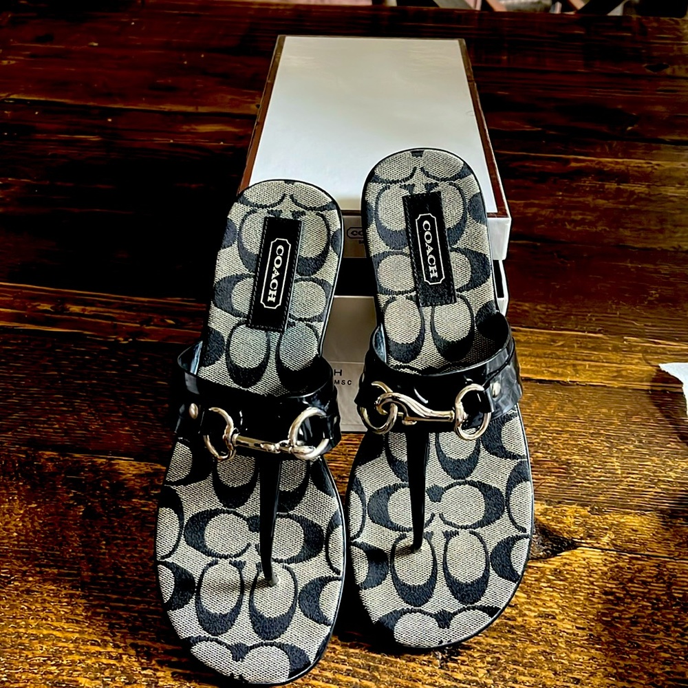 Coach Jelly Sandals Size 8 LN